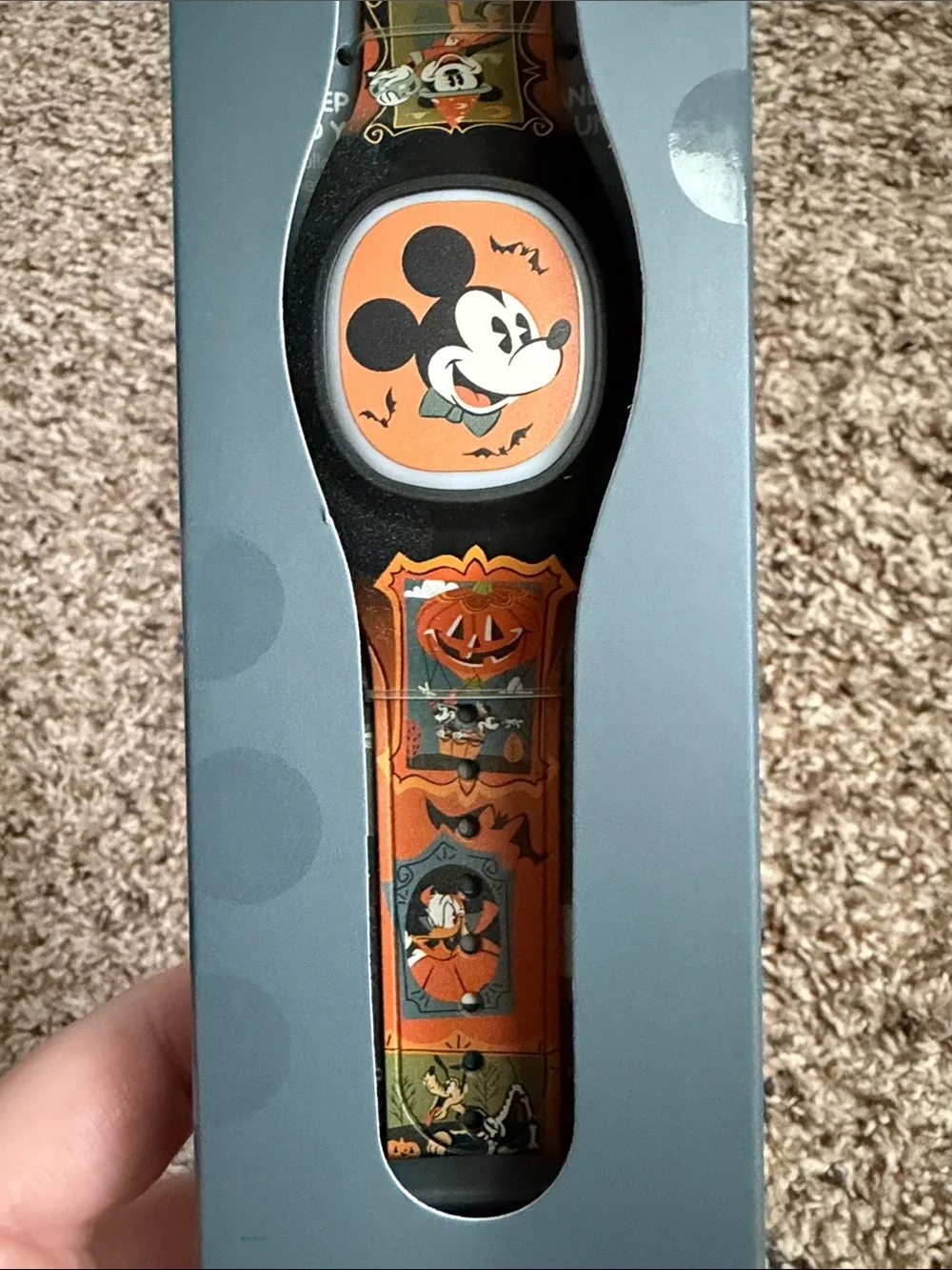 DISNEY PARKS MAGICBAND+ LIMITED RELEASE 2025 MICKEY MOUSE AND FRIENDS HALLOWEEN
